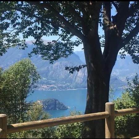 Apartment Mansarda Spaziosa Con Posto Auto